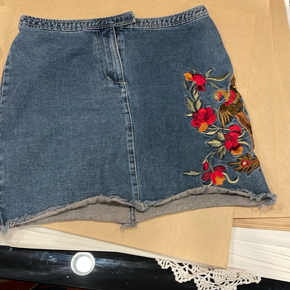 NY Jeans Denim Skirt Size 12 Floral Embroidered Above Knee VTG Y2K Jean Skirt
